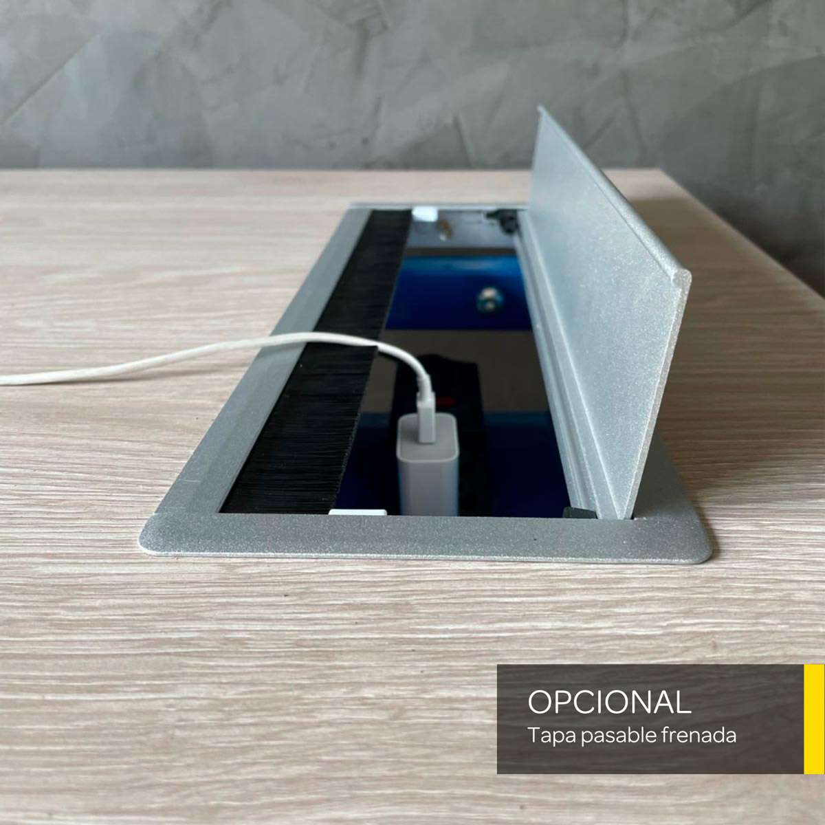 tapa-pasacables-1
