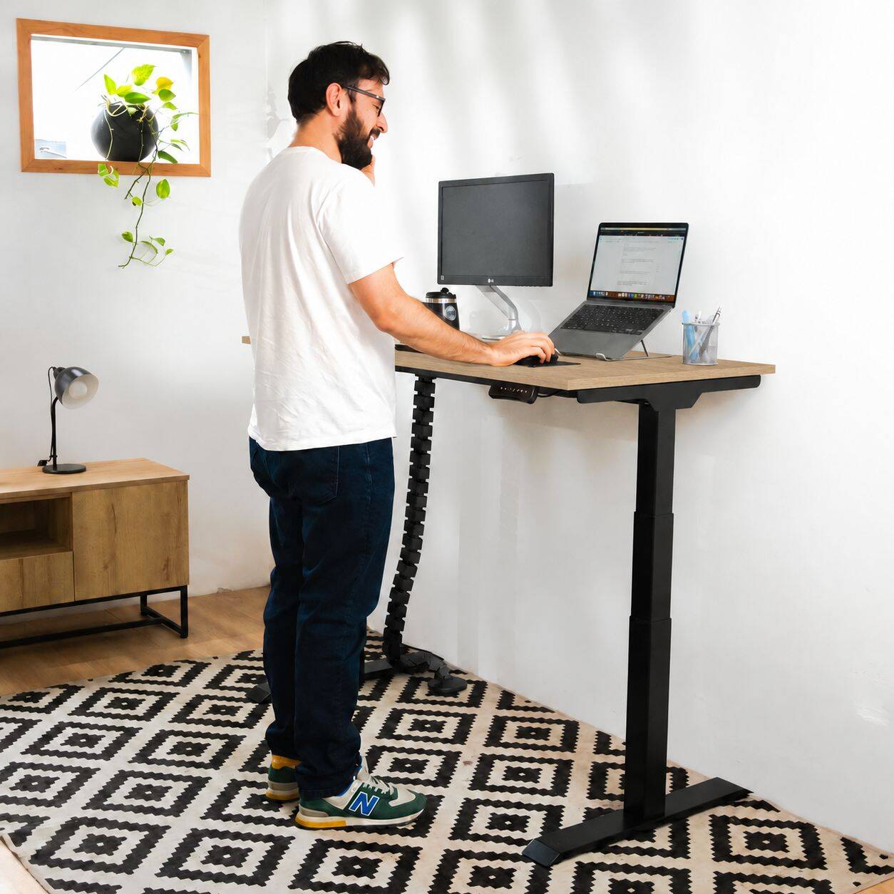 Escritorio Sit and Stand Negro Rovere - 1