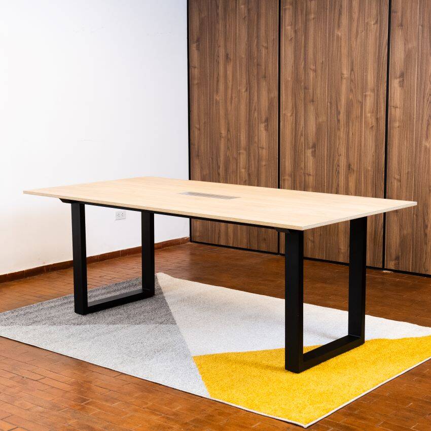 Mesa de Reuniones Abaco - Negro Rovere Mesa de Reuniones Abaco | Visso